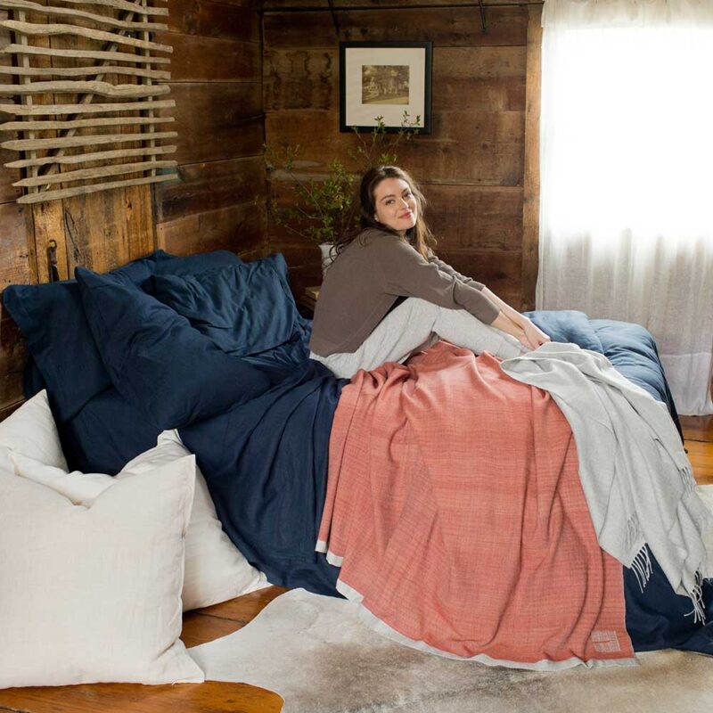 SwansIsland_Bedding_RLinen_She